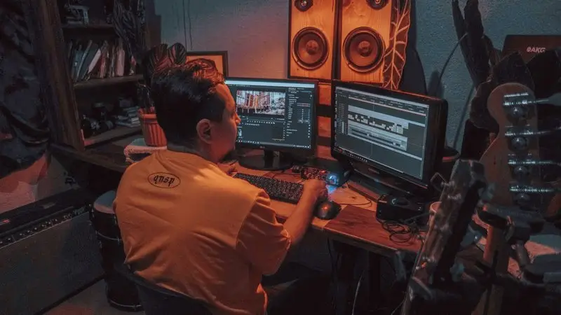 How to edit videos